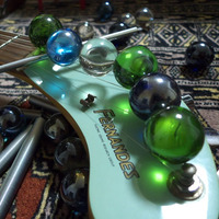 Scrap synthesis  -   Co-star of guitar and  Glass beads by independent2044