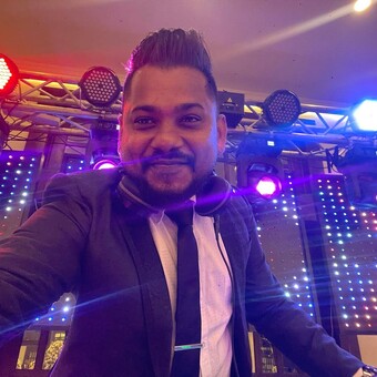 Dee J Nuwanjith