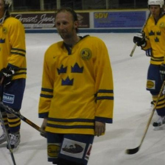 Stefan J Karlsson