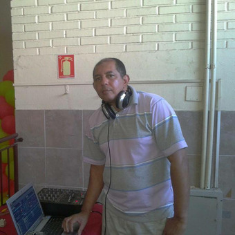 DJ-Adriano Silva