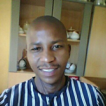 Katlego Z&ecirc;&ugrave;s Moreroa