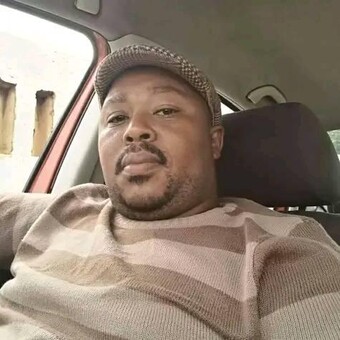 Aaron Dong Dong Radebe