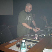 2004-11-13 - Dave Seaman - Live @ Kristal Club Bucharest, Romania by Everybody Wants To Be The DJ