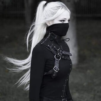 Van hoorde Nadine ( elf )