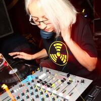 DJ NAUGHTY
