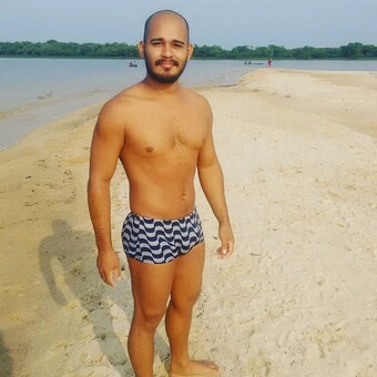 Andrei Luiz Solim&Atilde;&micro;es