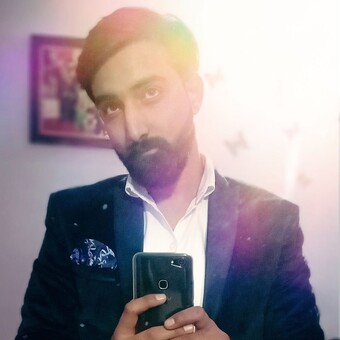 J&eacute;&egrave;ťż Śh&auml;řm&auml;