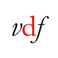 Luna mora by Viento de Fondo