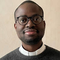 Un Auteur, Un Livre: Invité: Père ATOUBOU ESBEY NICODÈME [01] by Radio Espoir