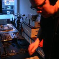 Finn Johannsen - Betalounge April 04/08 by Finn Johannsen