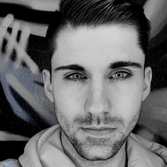 Niklas Wiedenbr&Atilde;&frac14;gge