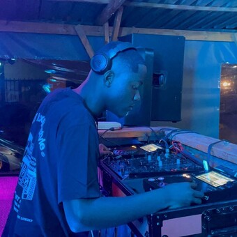 Reginald Tabole ( Geenald 707)