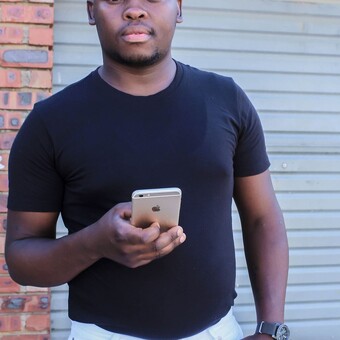 Mukelani DeejayMukza Dlamini