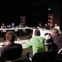 Présentation des représentants - Débat rural des présidentielles 2022 by Frequence Sillé