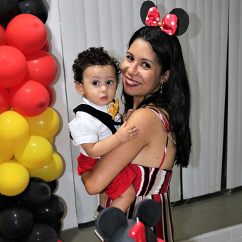 N&aacute;dia Damasceno