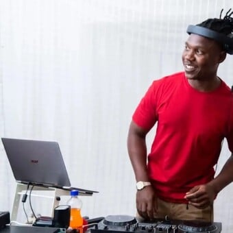DJ OCTUS