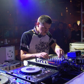 Dj Ed Goes