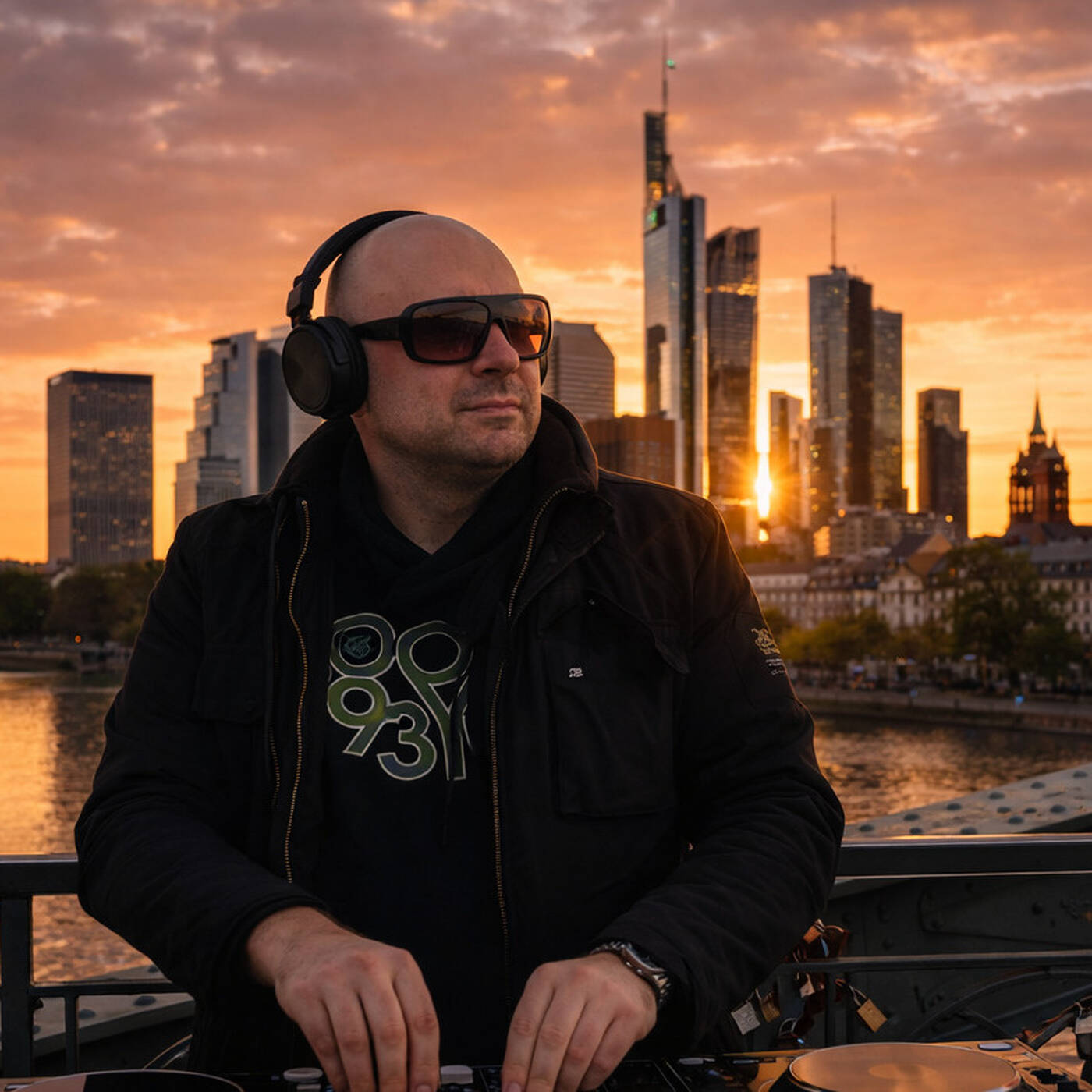 SM KERIM - DJ - Progressive House / Hypnotic House podcast artwork