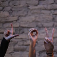 Ist Liebe nur ein Wort? - Jugendpodcast von Baran und Joelina by Knüpfwerk e.V.