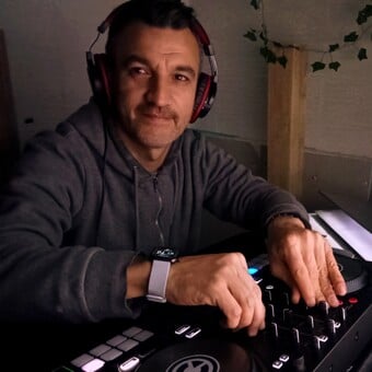 Dj Ricardo &Aacute;gueda (Dux)