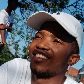Lee Lelethu