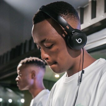 &Aring;lmighty Nhlengethwa