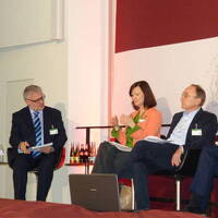 Podiumsdiskussion "Governance - from national to transnational?" by Uni-Vox