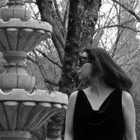 61/88 Eran sus lágrimas cristales de luna (Fantasmas) by Elko Omar Vazquez Erosa