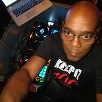 01 FeelitRadio Christmas Mix12 #soulfulhouse #feelitradio #DJKV #bornagainvinyl by KSTech1