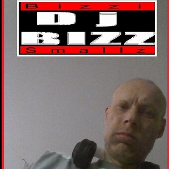 Deejay Bizz  / Bizzi Smallz