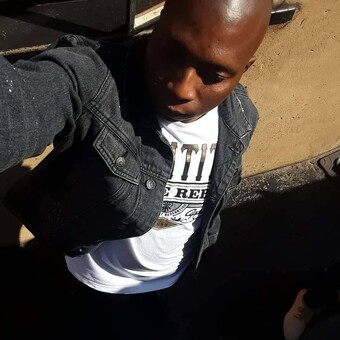 Thabang De Glove Masite