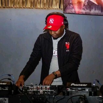 Dikembe Da Mood Setter