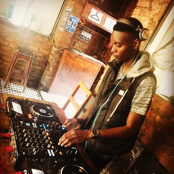 DJ Mphoza SA