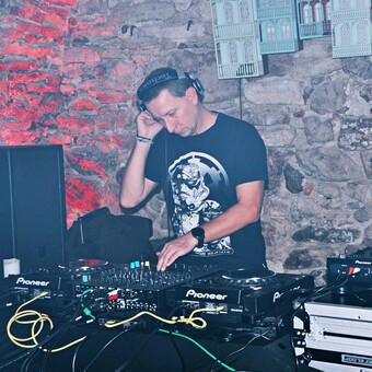 NuT dj