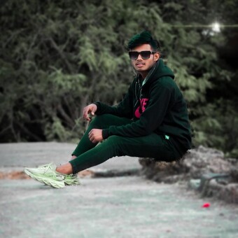 V&igrave;sh&uacute; Bh&Atilde;&iacute;