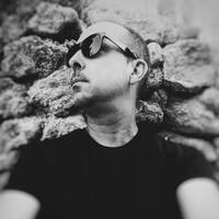 Mix elecktronic Universe Distancia Ibiza Radio channel 2 special guest Yordee by YORDEE