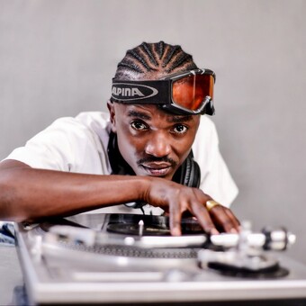 Seleckta Entity Vibez