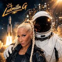 Ludmilla G vs The Rocketman Club Catapult by Ludmilla G