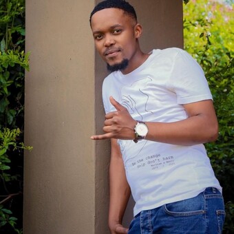 Vuyile Gama