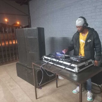 Xolani Mthethwa