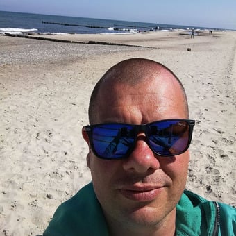 David L&Atilde;&frac14;ck