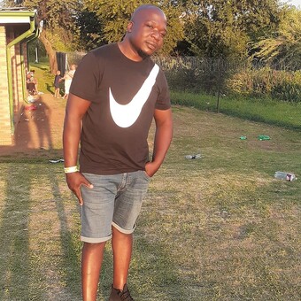 Zenzo Darlington Sigodo