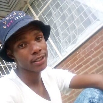 Mog&aacute;&eacute; Ch&ouml; Ski&euml;