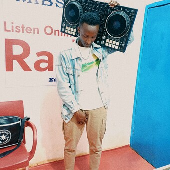 Dj Nādo