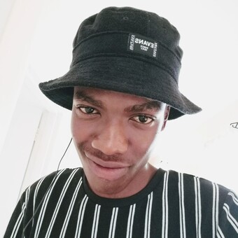 Thando Hlatshwayo