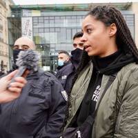 2021-12-18 Verbotene #friedlichzusammen Demo Nr.1 in Berlin - Interview mit Giovanna Winterfeldt by radio459