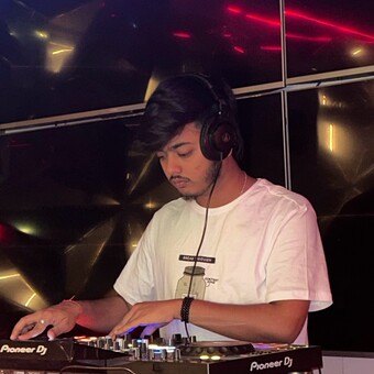DJ Sharraf