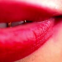 Mi Mi Mi (Serebro cover) feat. The Bigguettes by Kaptain Bigg