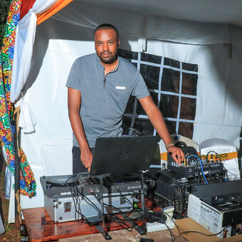 DjSteau