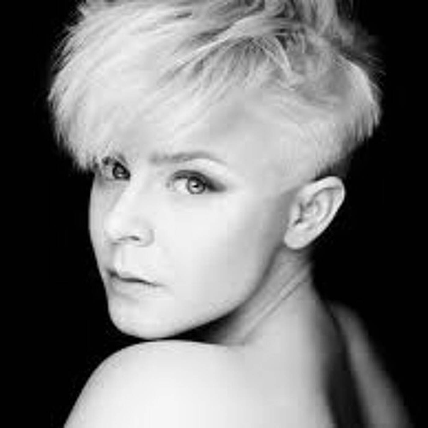 Robyn ft Royksopp - None of Dem (4 Da People Remix) episode artwork